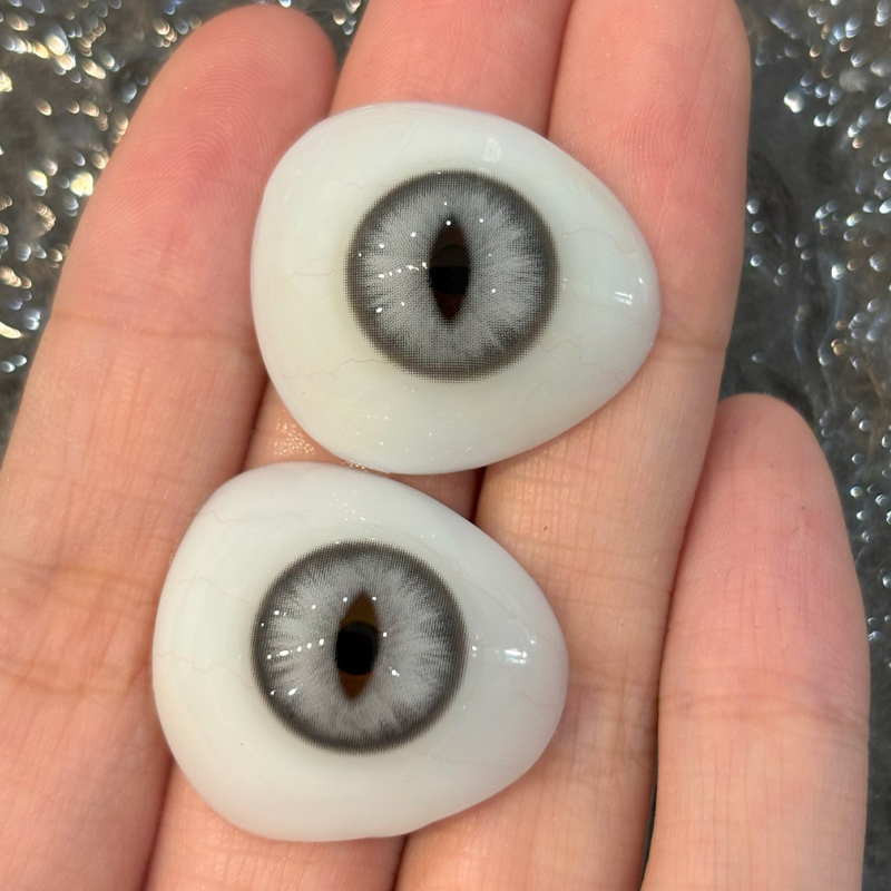 LENSPOISON-Doya Cat Eye Silver Gray（Weighted, 1 day disposable)