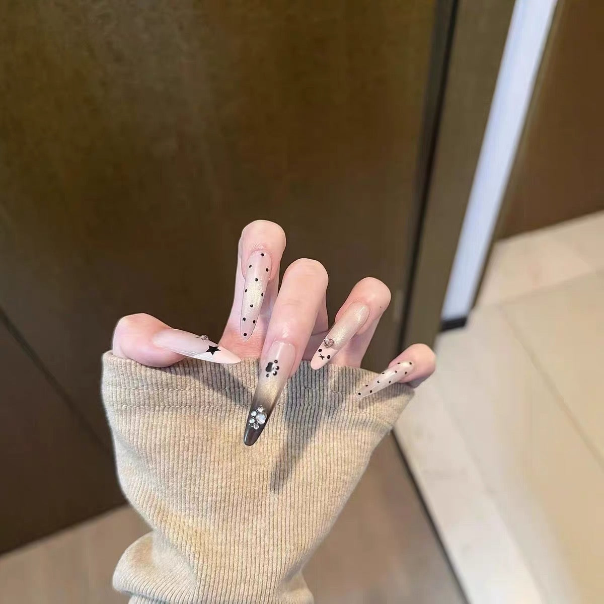 [Black Fan Cat Claws] Handmade Wearable Nail Long Cat Claws Nail Stickers Cat Eye High-end Feel Whitening Nail Plates