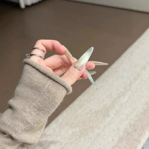Ice transparent peppermint green gradient wearable nail, long pointed shape, white and cool feeling, beautiful nails, high-end feeling nude transparent nail plate