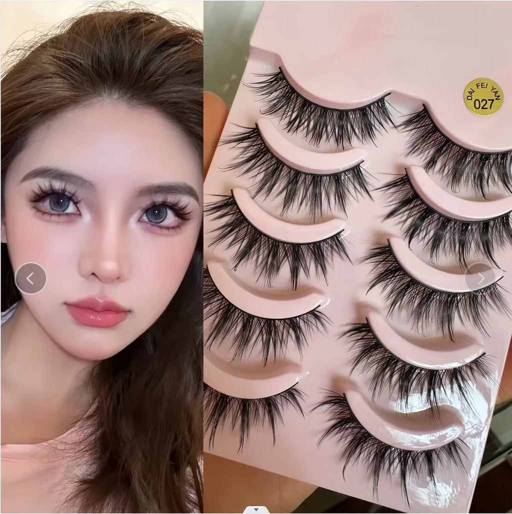 Cartoon big eye demon thick false eyelashes hard stem cross-bred Barbie natural simulation false eyelashes European and American style
