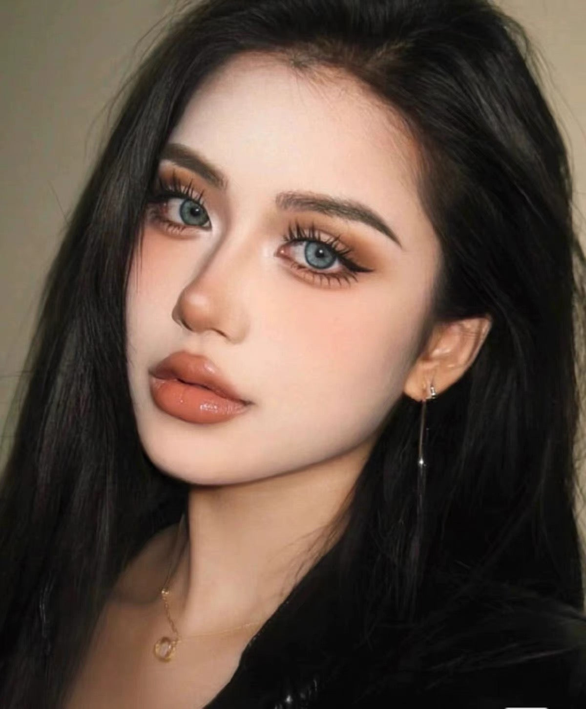 Thai-style spicy girl black line gimmick simulated thick Barbie false eyelashes 3D three-dimensional clump front short back long curled eyelashes